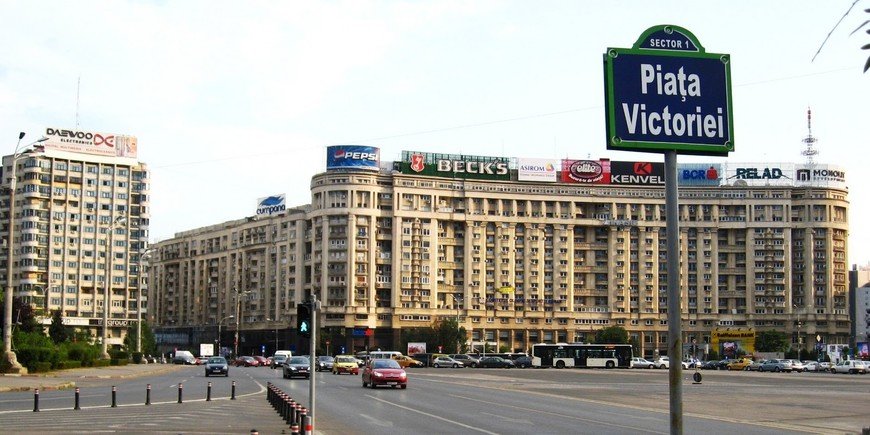 Top 3 restaurante din Piața Victoriei din București