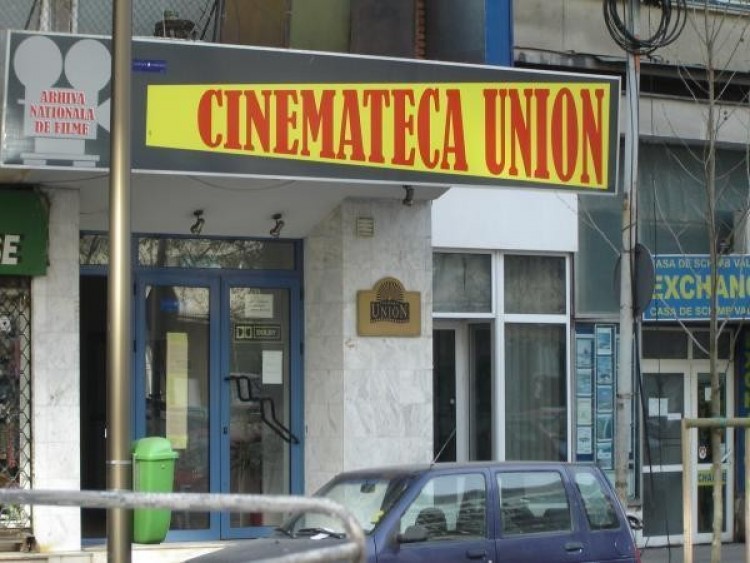  Cinematografe vechi din București unde poți vedea filme exact așa cum o făceau părinții tăi