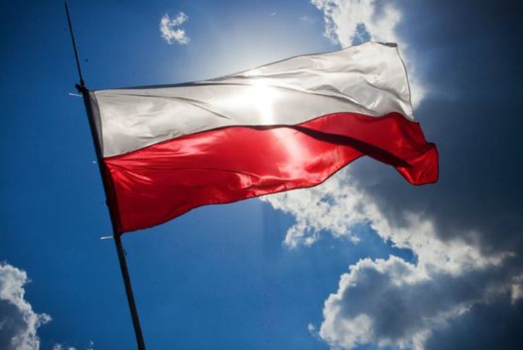 Polonia vrea să transforme mall-urile și birourile libere în apartamente