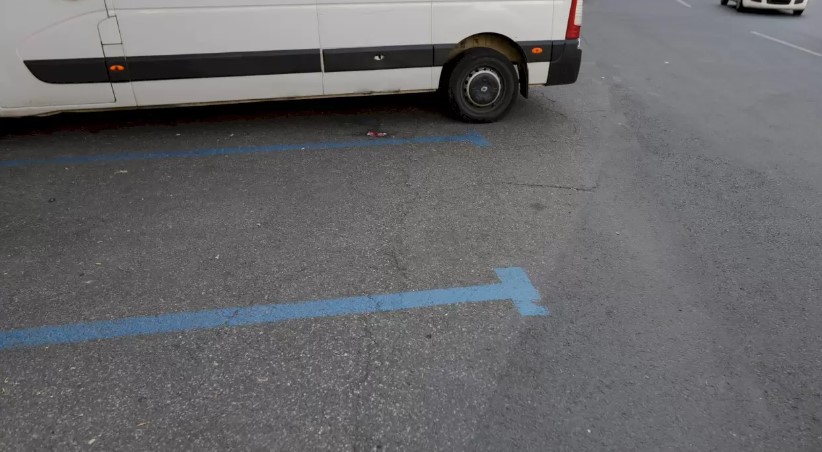 Ce acte ai nevoie si unde le trimiți pentru un loc de parcare în București, dacă ești riveran