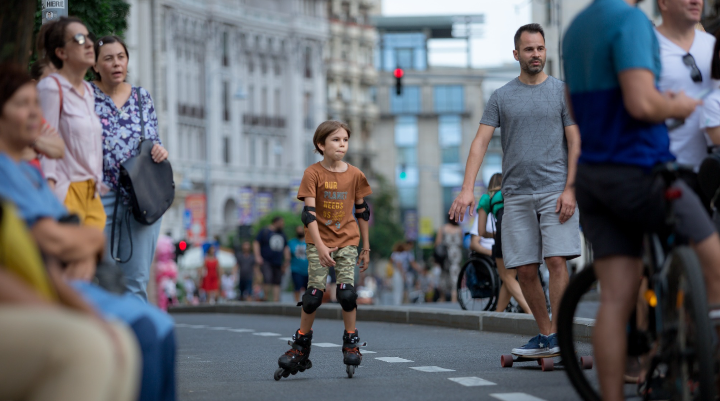 „Străzi deschise” din București, ultimul weekend de plimbare din an. Ediția finală din 2022 se va desfășura pe Calea Victoriei și Rahova