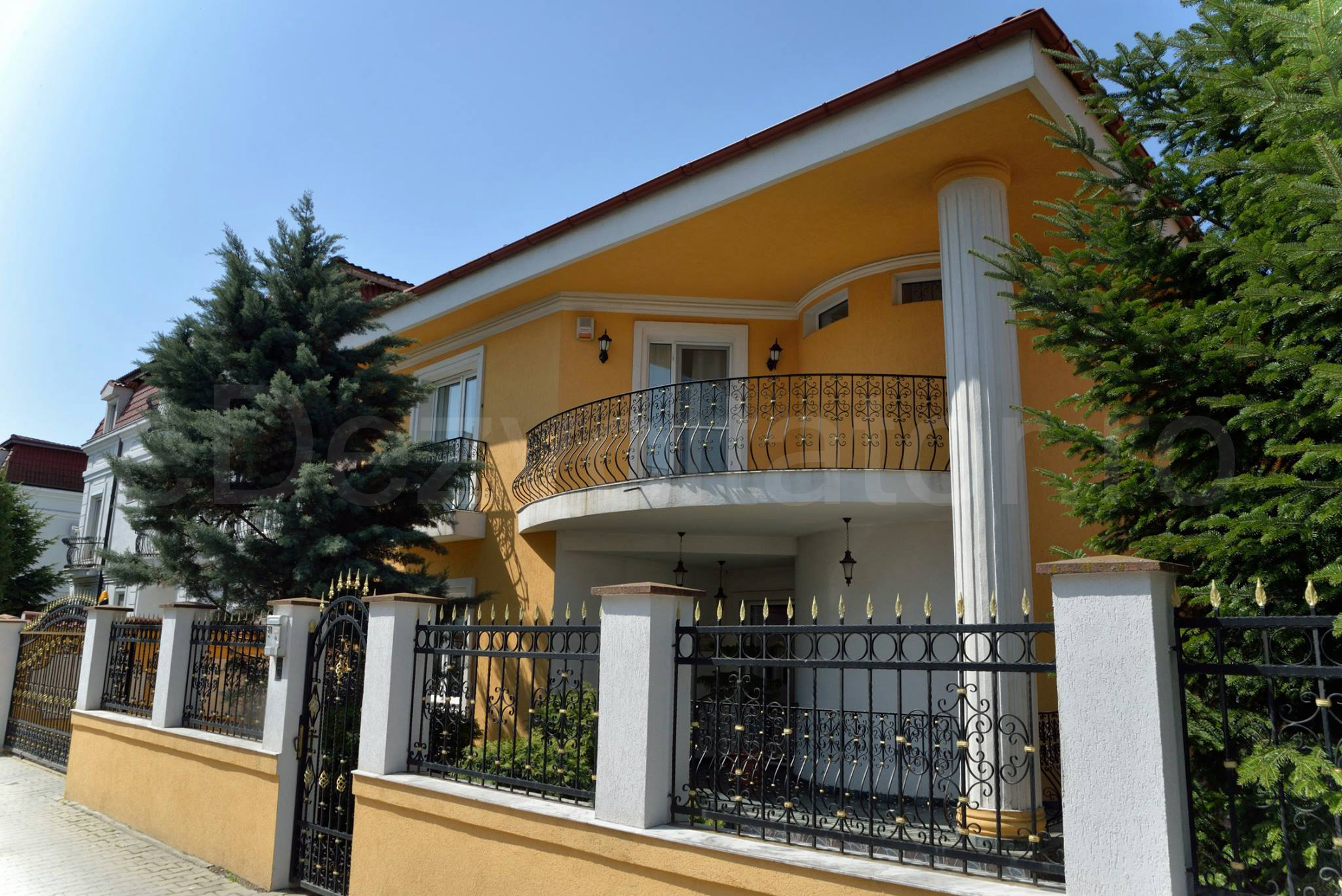 Ansamblul rezidențial 6553 din București