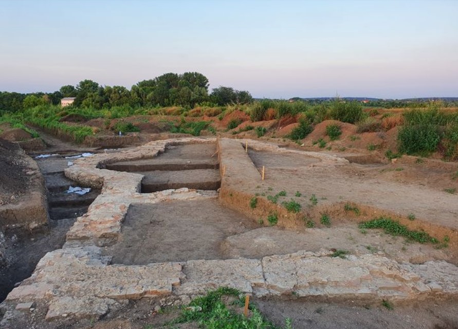 Siturile arheologice descoperite în orașul Buftea care datează din secolul al III – lea, orașul fiind unul bogat din punct de vedere istoric