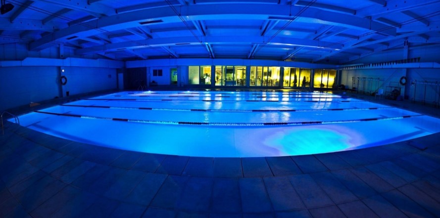 În cartierul Pipera se află și Club Planet Swim dotat cu o piscină interioară perfectă pentru perioada rece a anului, putând să rămâi în forma tot timpul